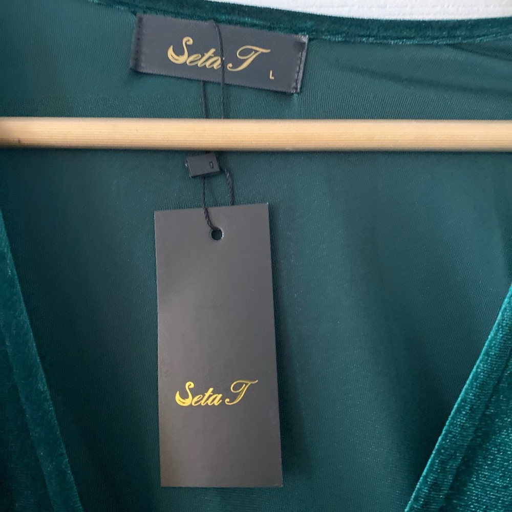 Emerald Green Velvet Dress Large - Picture 2 of 3